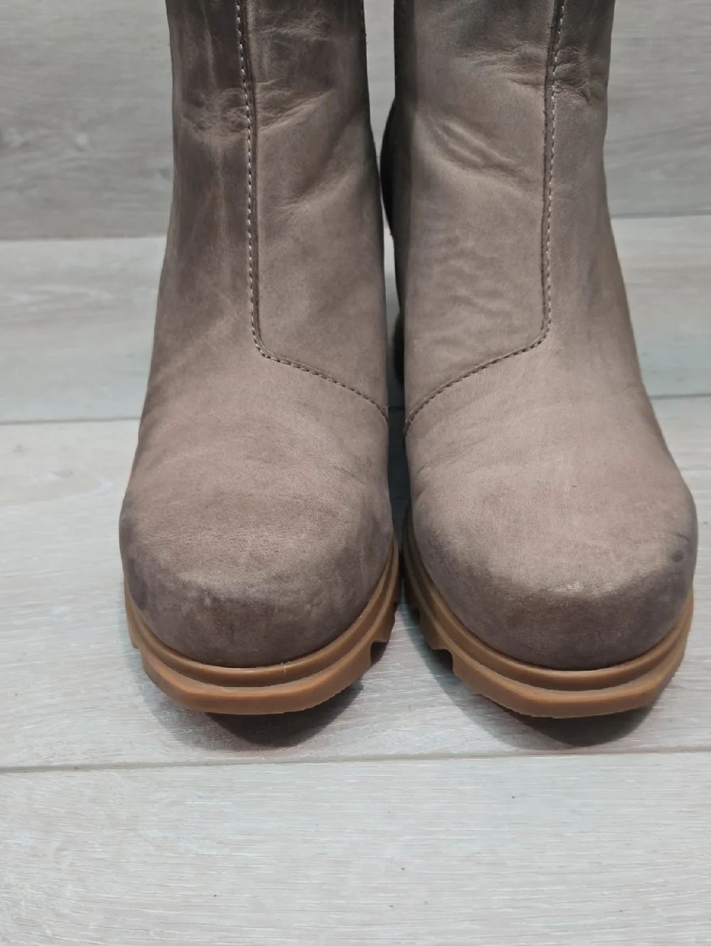 Sorel Women AnkleTaupe Suede Hidden Wedge Chelsea Booties Shoes Sz 7.5