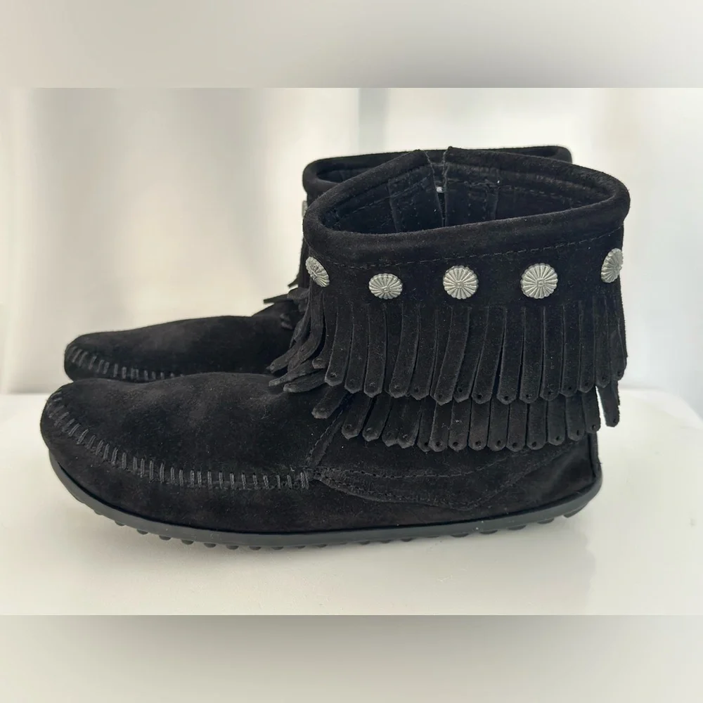 Minnetonka zip up