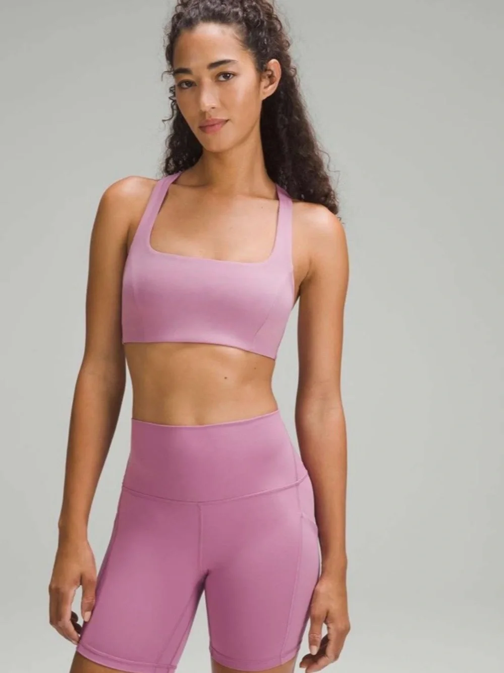Lululemon smoothcover yoga bra size 6