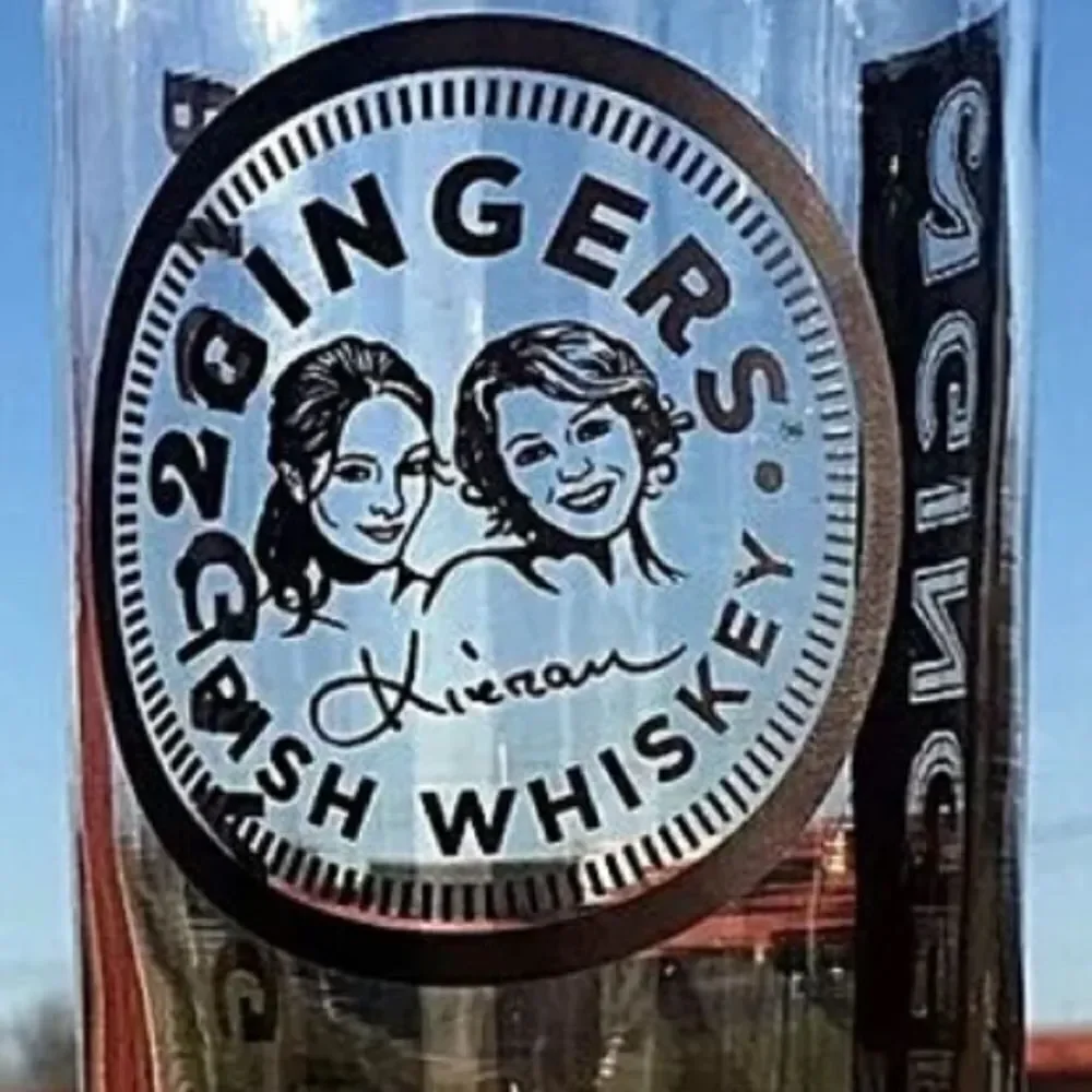 2 Gingers Irish Whiskey Highball Glass 6 1/4 In Tall 3 In Round Clear Brown 16
