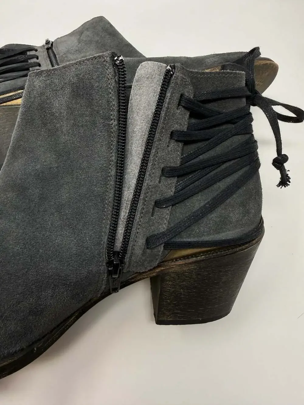 Klub Nico grey Weathered Suede Stacked Heel Booties tie back sz 10