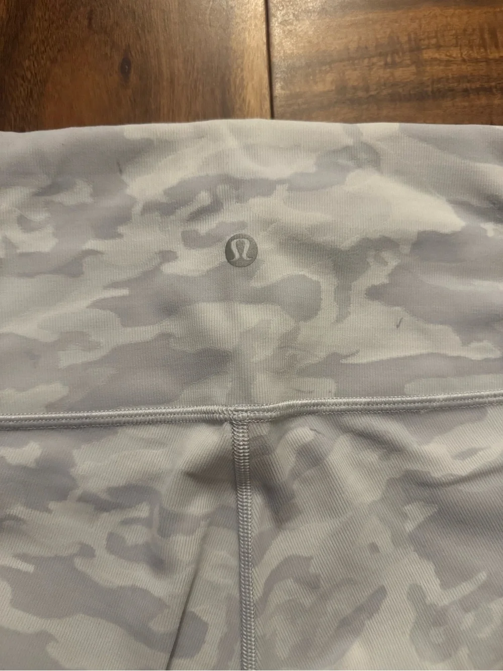 Lululemon High-Rise Camo capri— Light Gray/White