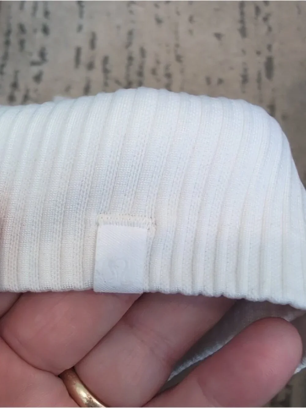 Lululemon Rest Less Pullover Bubble Dot White