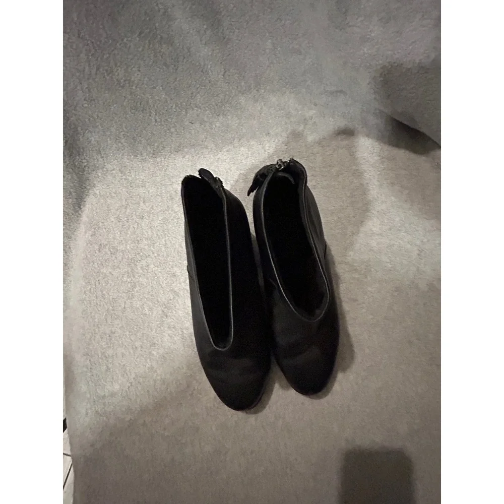 Toms black leather