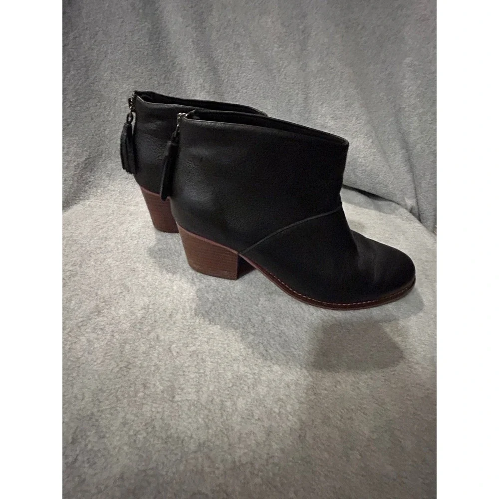 Toms black leather