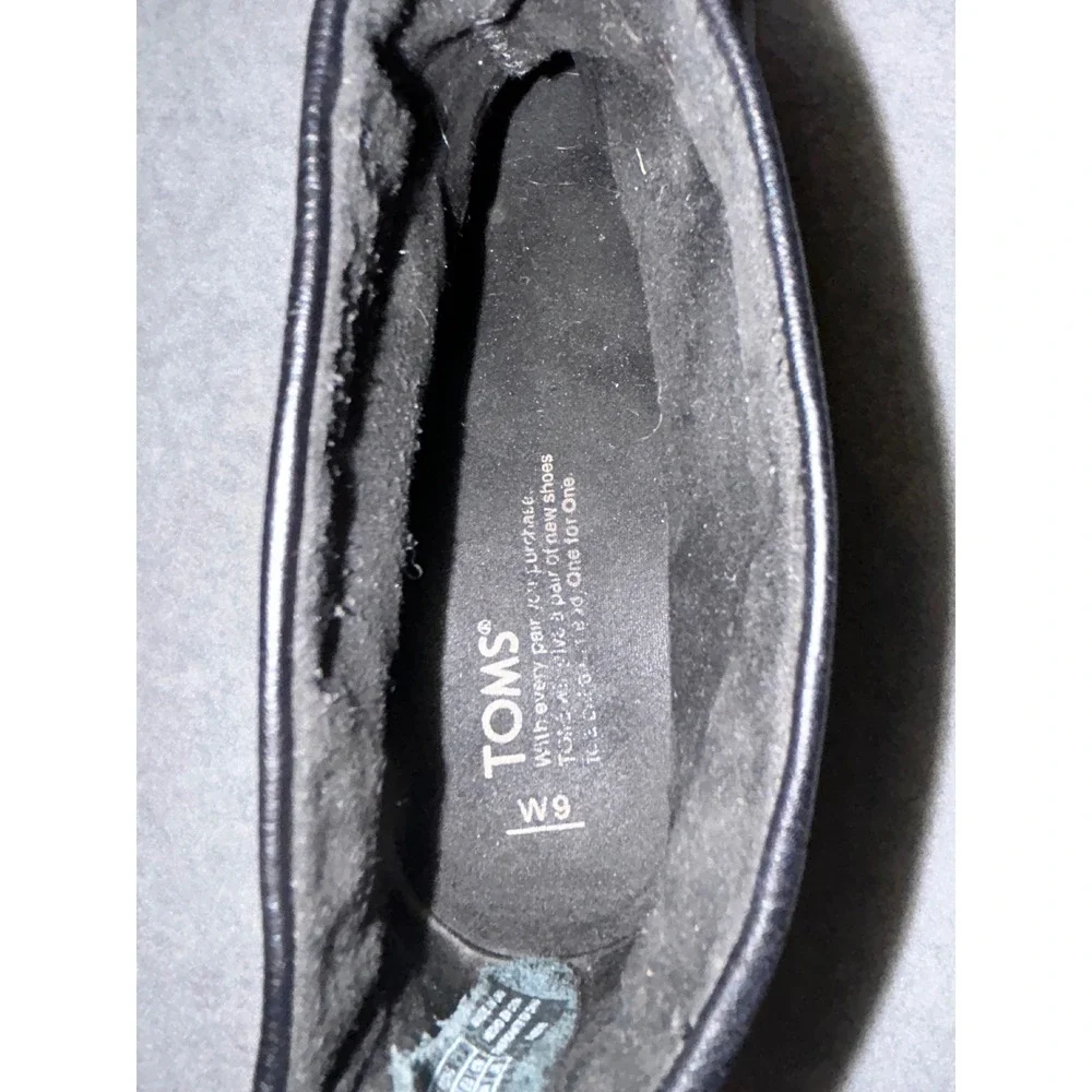 Toms black leather