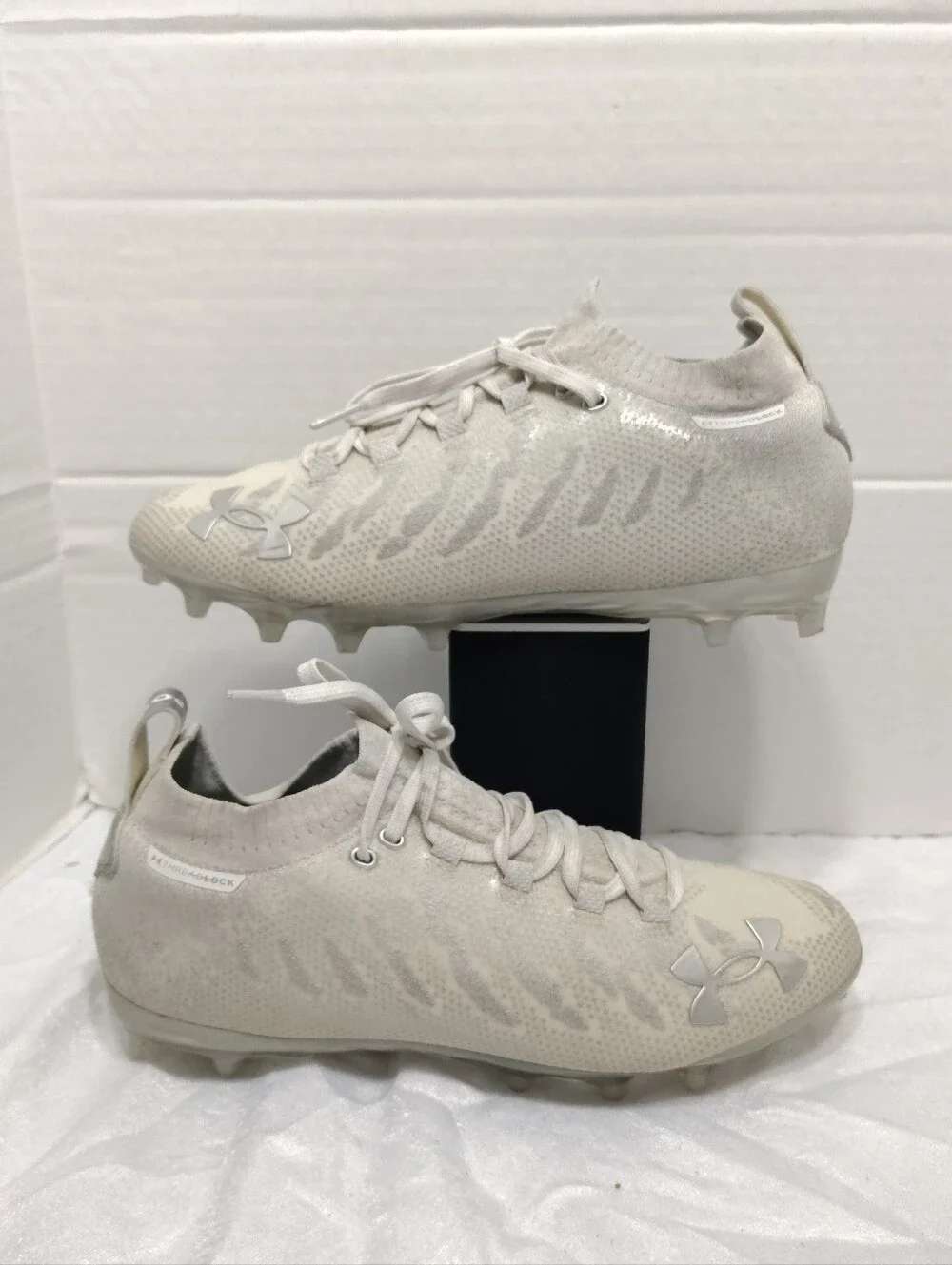 Under Armour Spotlight Lux MC, Men # 9.5 Football Cleats Excellent Condition