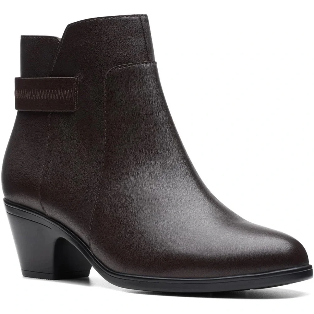NEW Clarks Emily 2 Holly Ankle Leather Boots Womens‎ 6.5M Brown A28