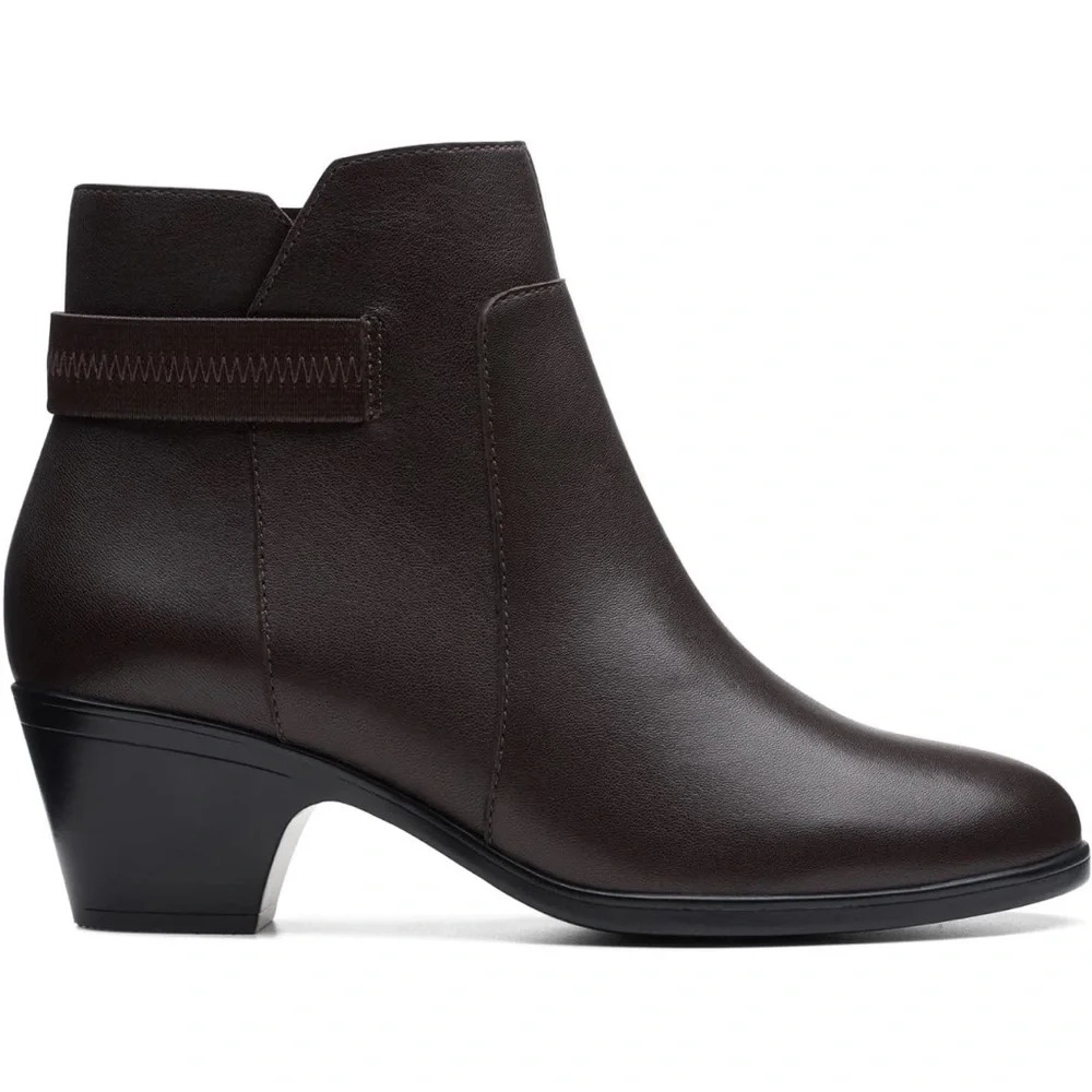 NEW Clarks Emily 2 Holly Ankle Leather Boots Womens‎ 6.5M Brown A28