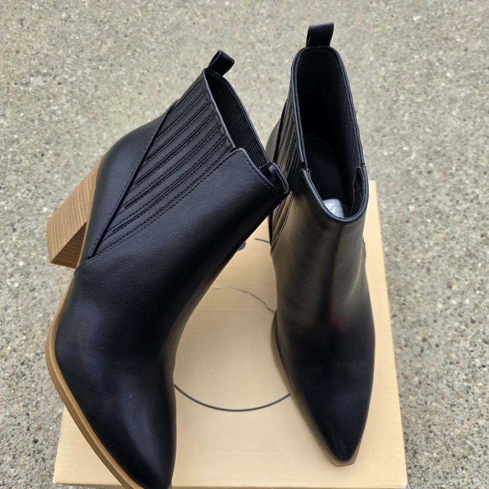 Soda wedge boots