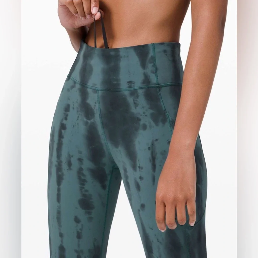 lululemon athletica like brand