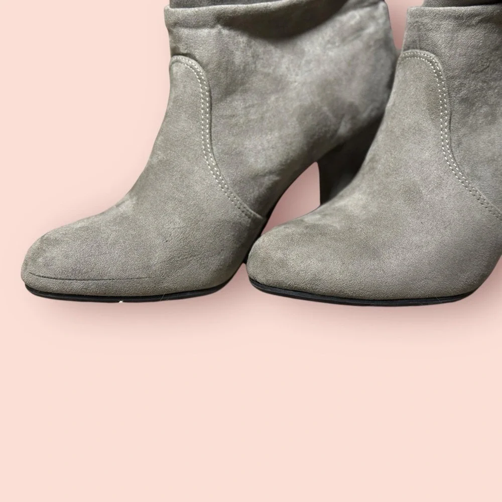 Express Taupe Faux Suede Heeled Booties‎ Womens 7 Fold Over Ankle Boots