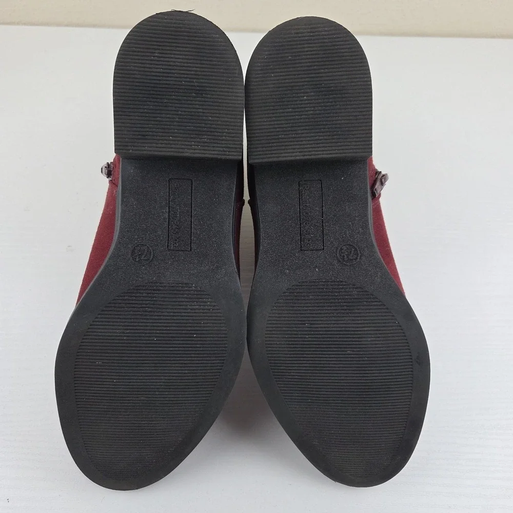 So Kohls Memory Foam Burgundy Zipper Stretch Slip On‎ Ankle Boot 7 1/2 Med