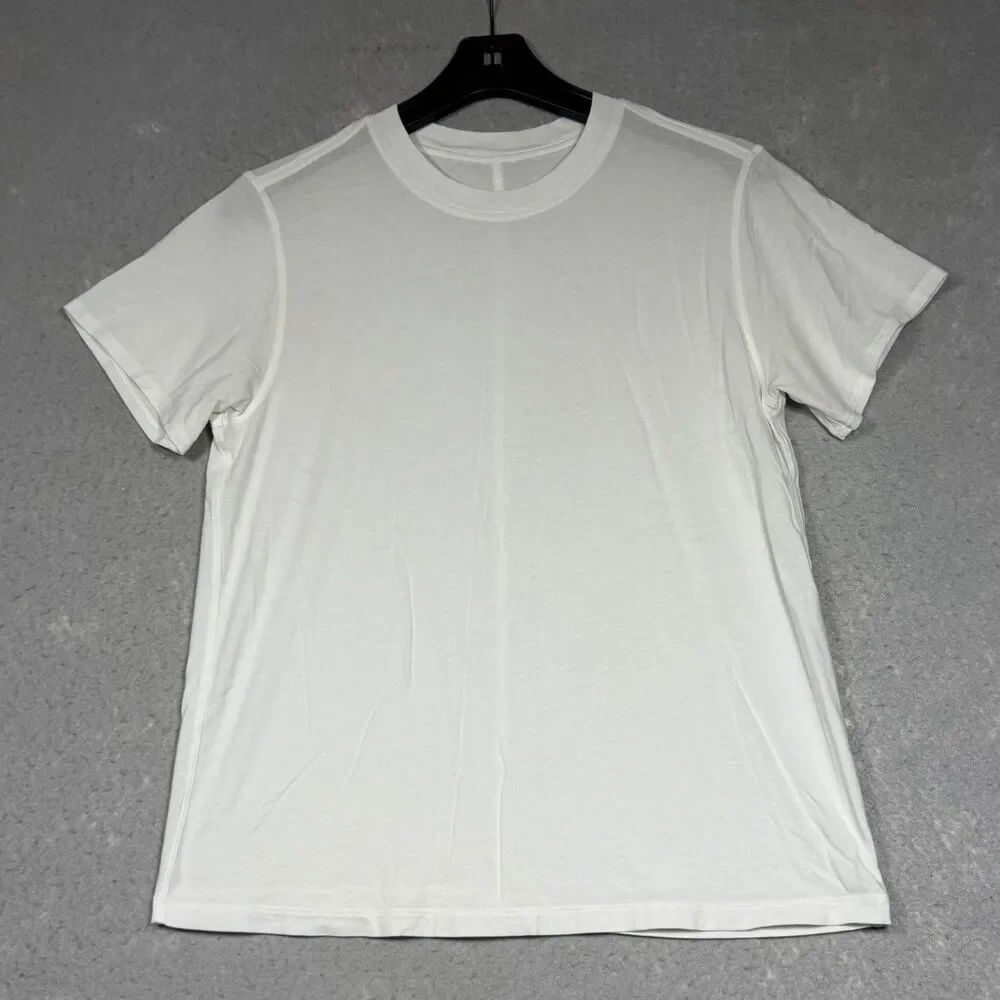 Lululemon T-Shirt Women’s 8 White Crewneck Short Sleeve Athletic Yoga Gym Casual