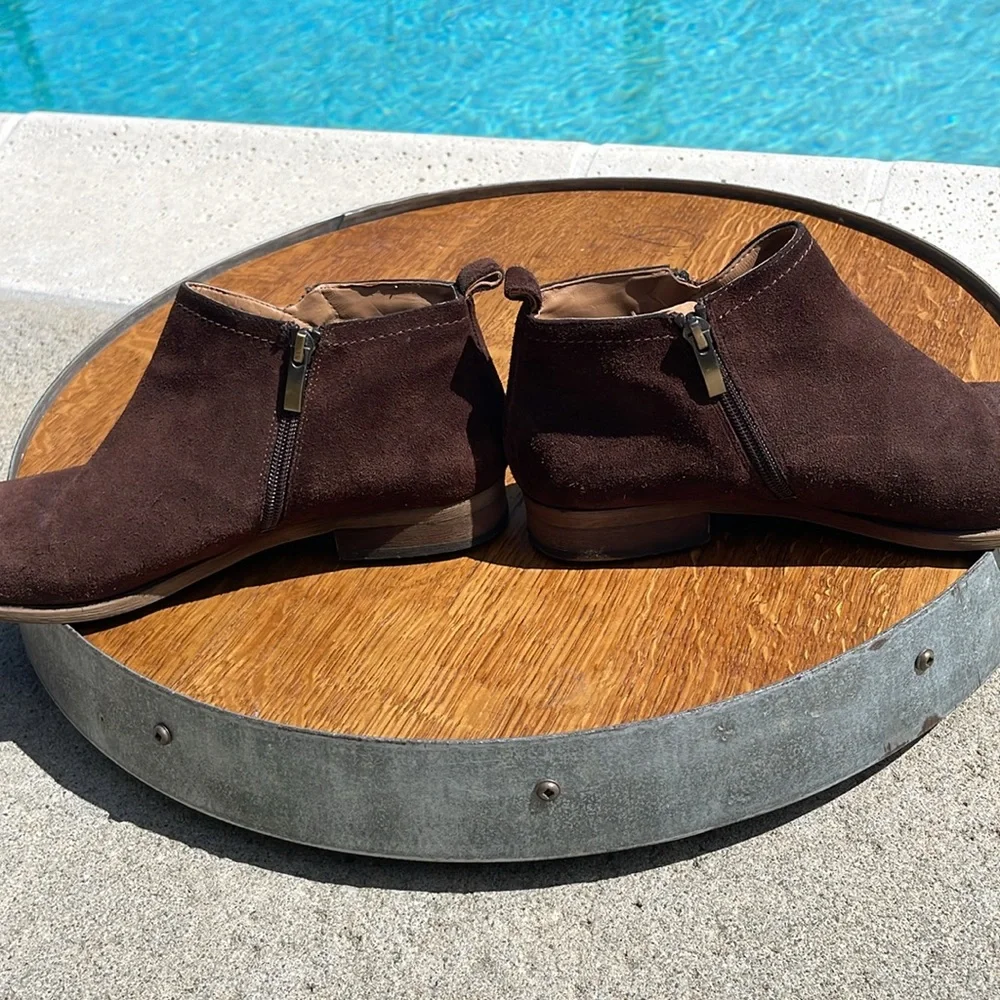 Franco Sarto ankle suede zip boots size 7