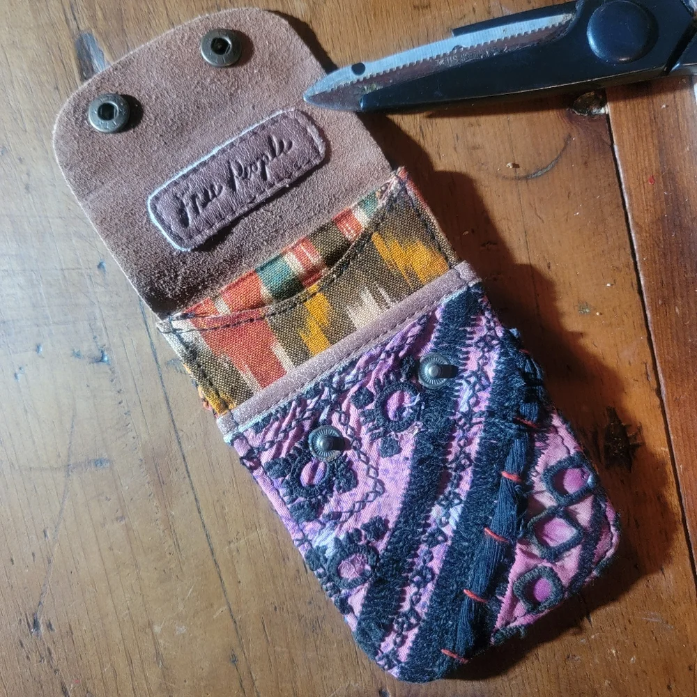 🍄🪬 Free People Boho Embroidered Repurposed vtg banjara hippie Wallet card case