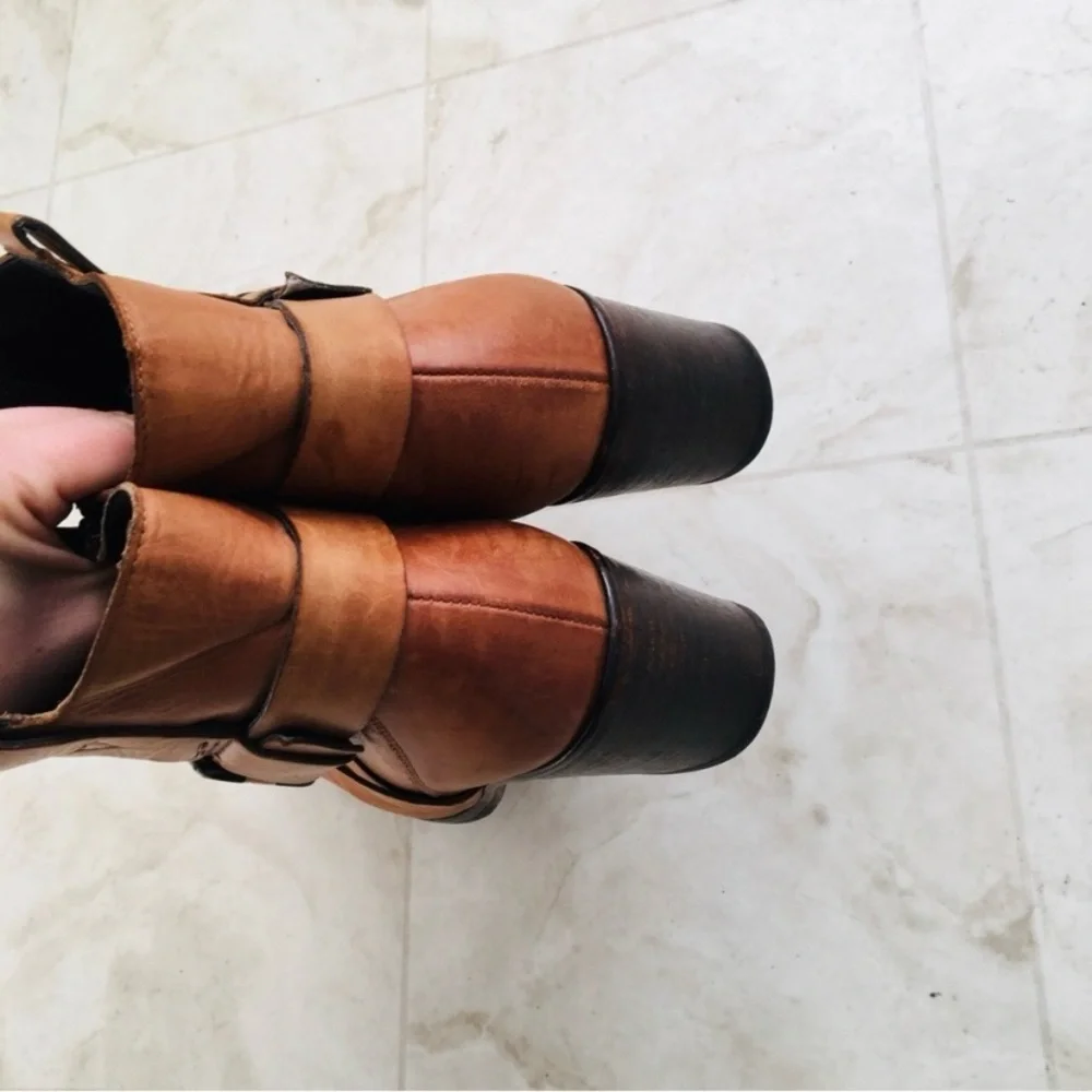 $439 Paul Green Brown Distressed Leather Buckle Block Heel Ankle Boots size 7.5