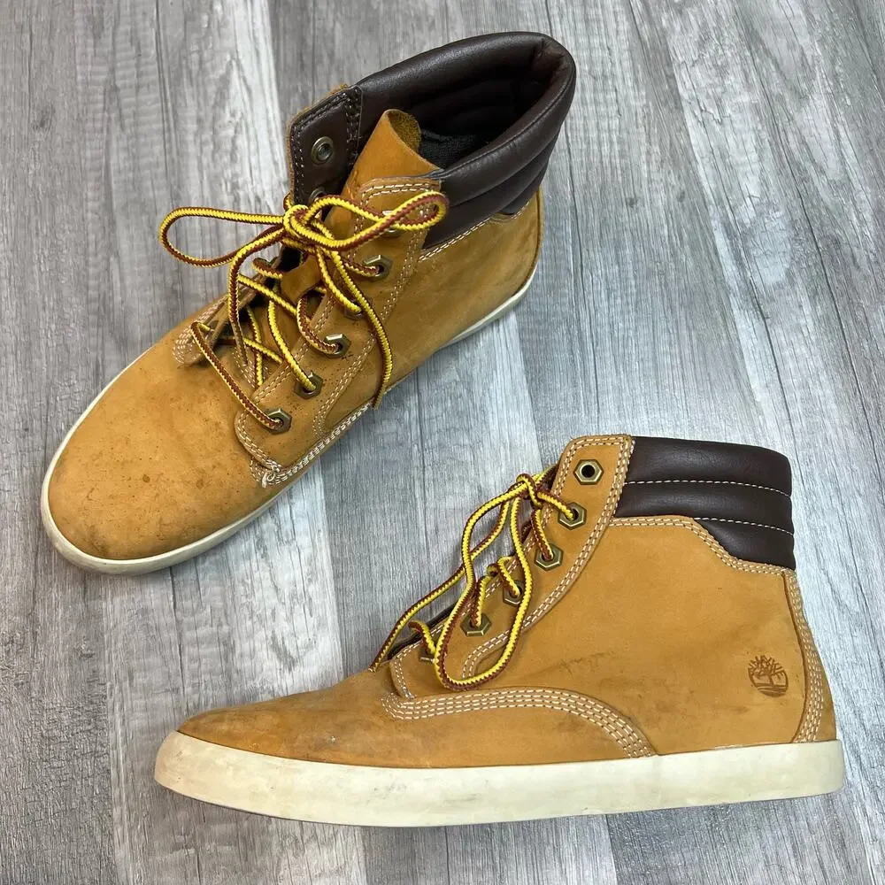 Timberland Women’s Tan Dausette Sneaker Boots Size 7 1/2
