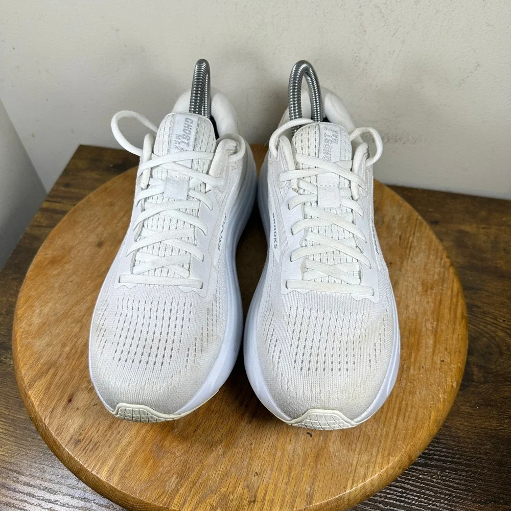 Brooks Ghost Max 2 Mens White Running Shoes 1104311D168 Size 7 Medium D