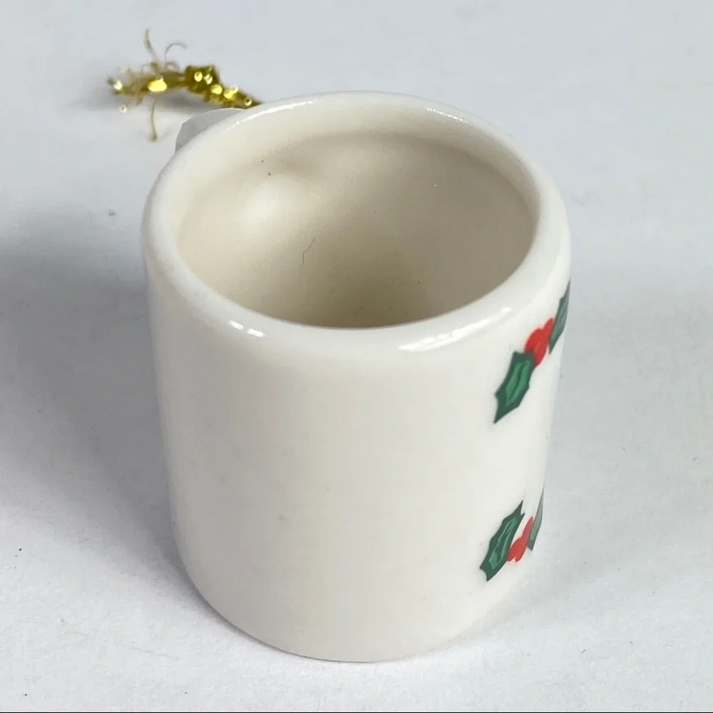 N/A white ceramic