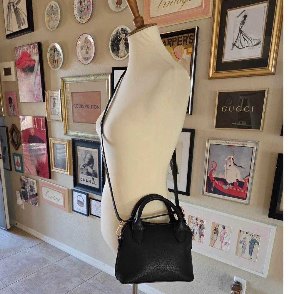 bebe black pebble