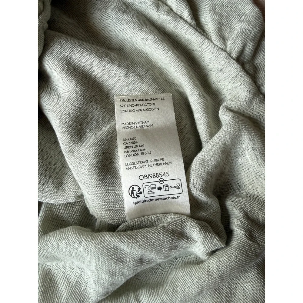 Free People color 52% tags