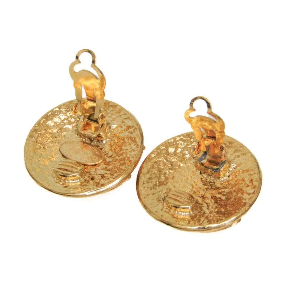 CHANEL vintage gold