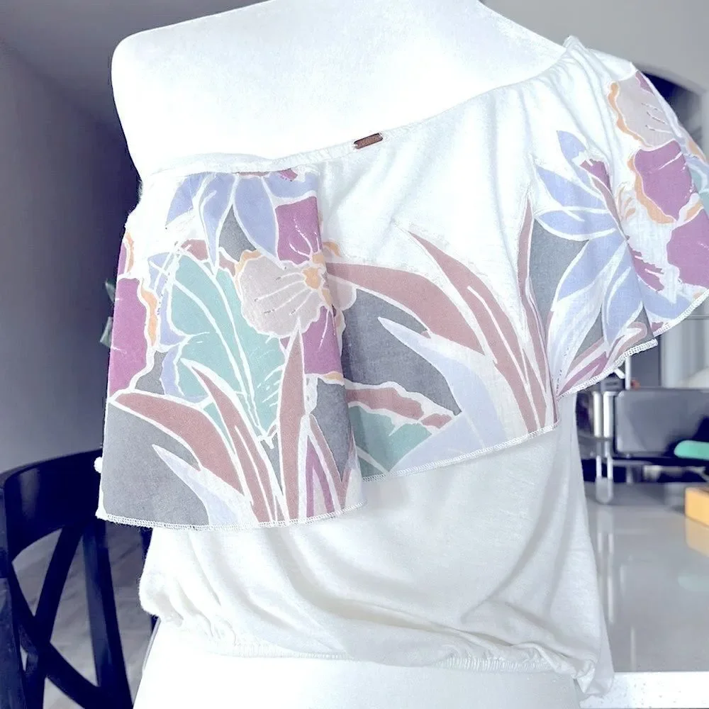 Free People used one tag