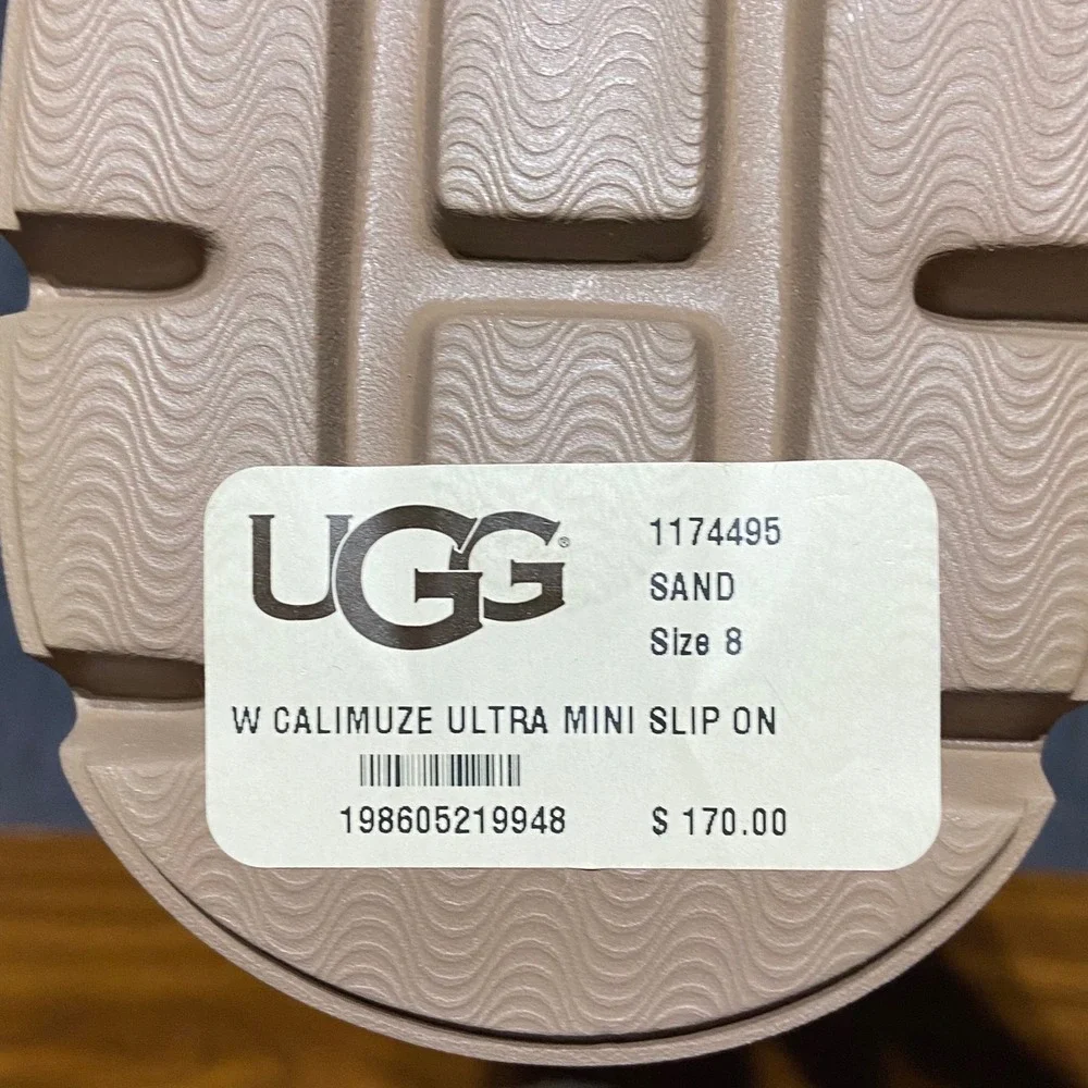 UGG mini entry