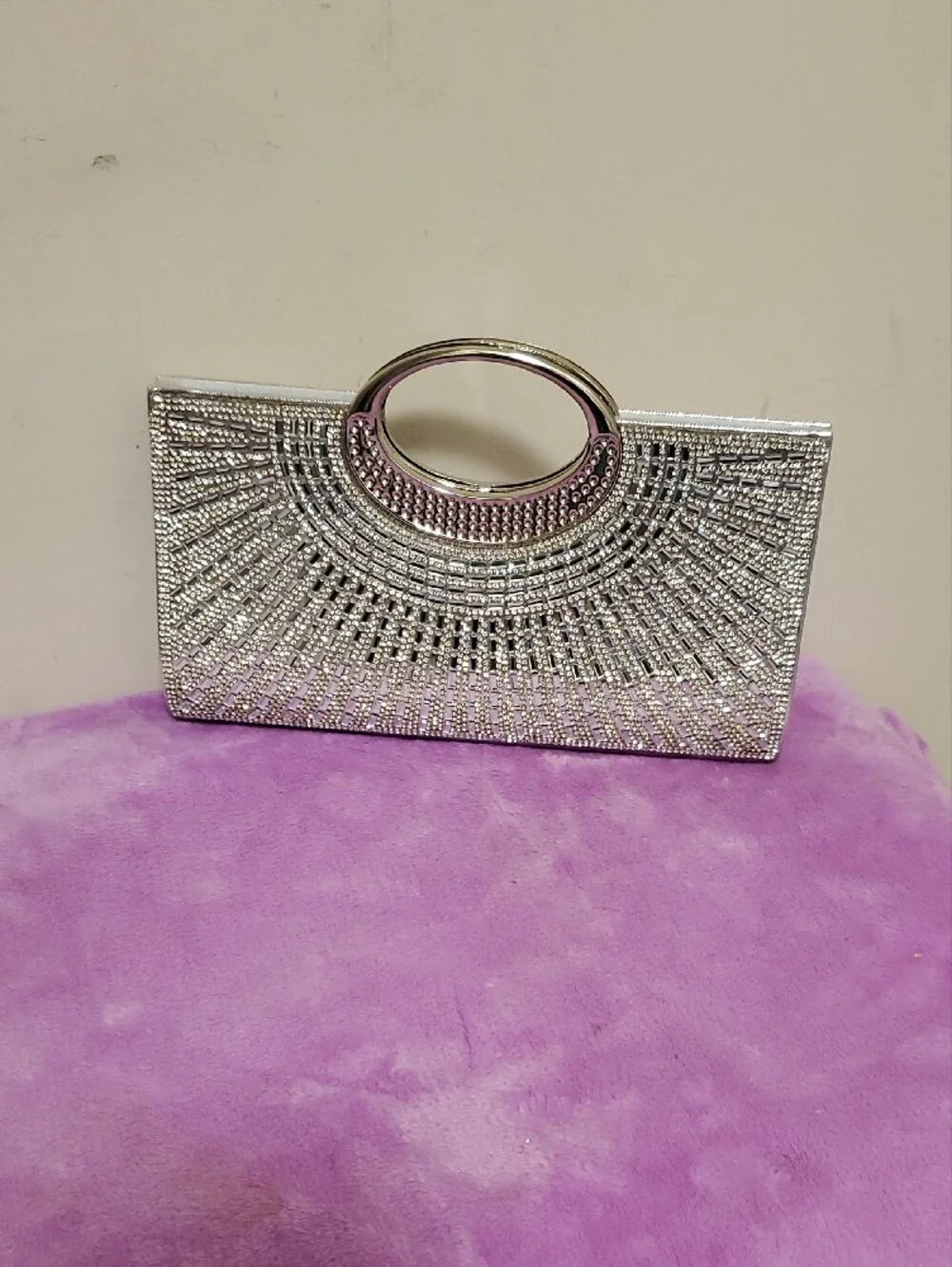 PrettyLittleThing texture carry embellishments