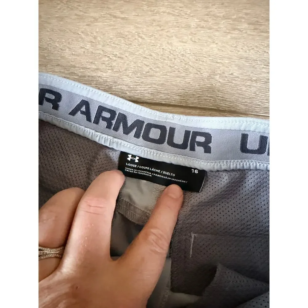 Under Armour step onto