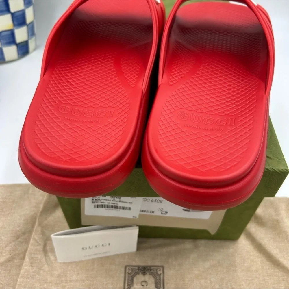 Men’s Gucci interlocking G rubber pool slide size 10 made in Italy
