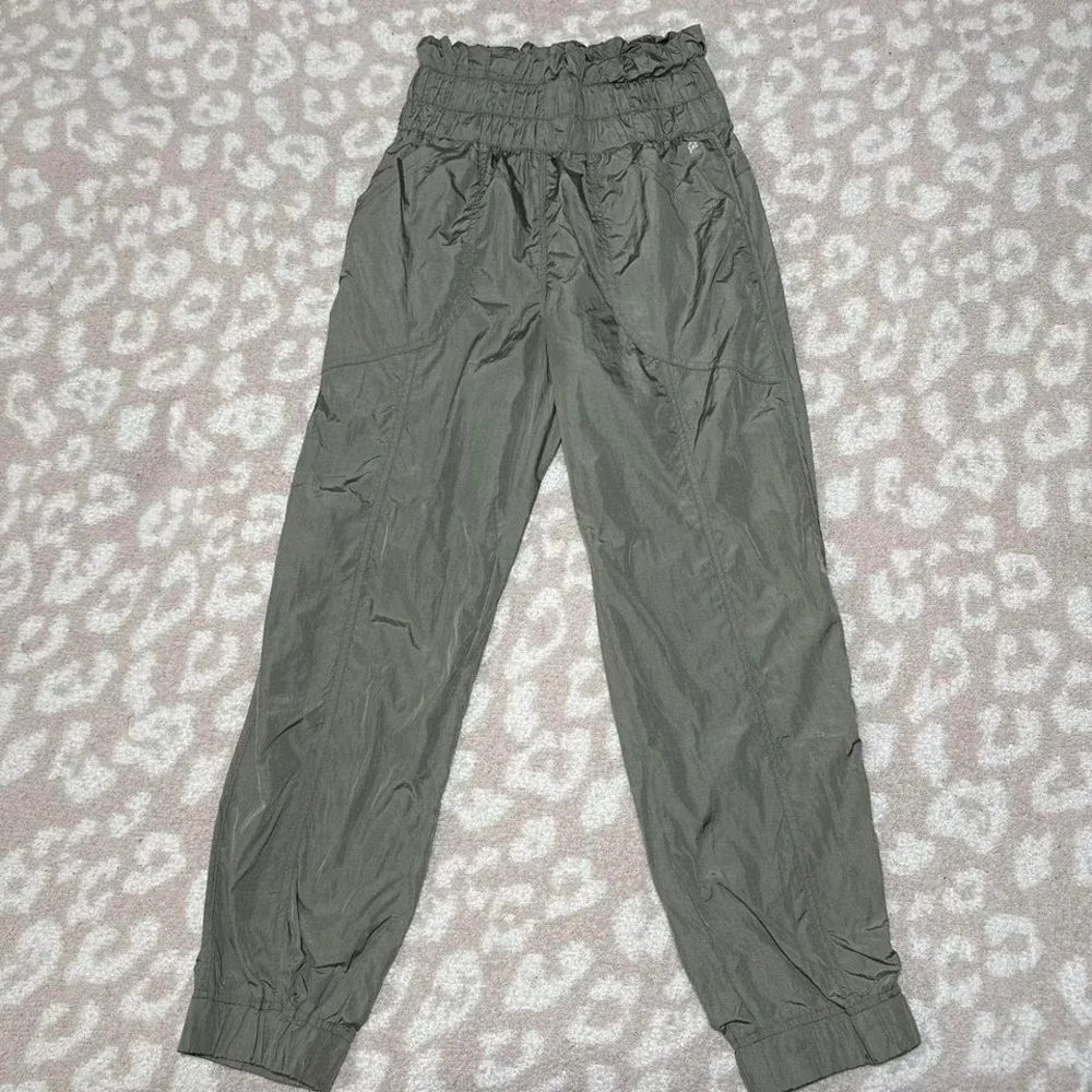 Free People Movement windbreaker‎ joggers