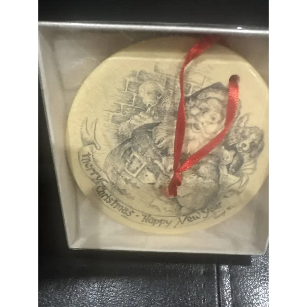 Decor vintage scrimshaw