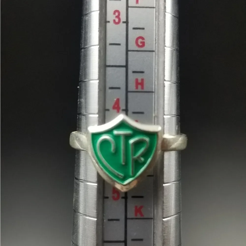Ctr customized initial ring size 4.5 name jewelry. R152