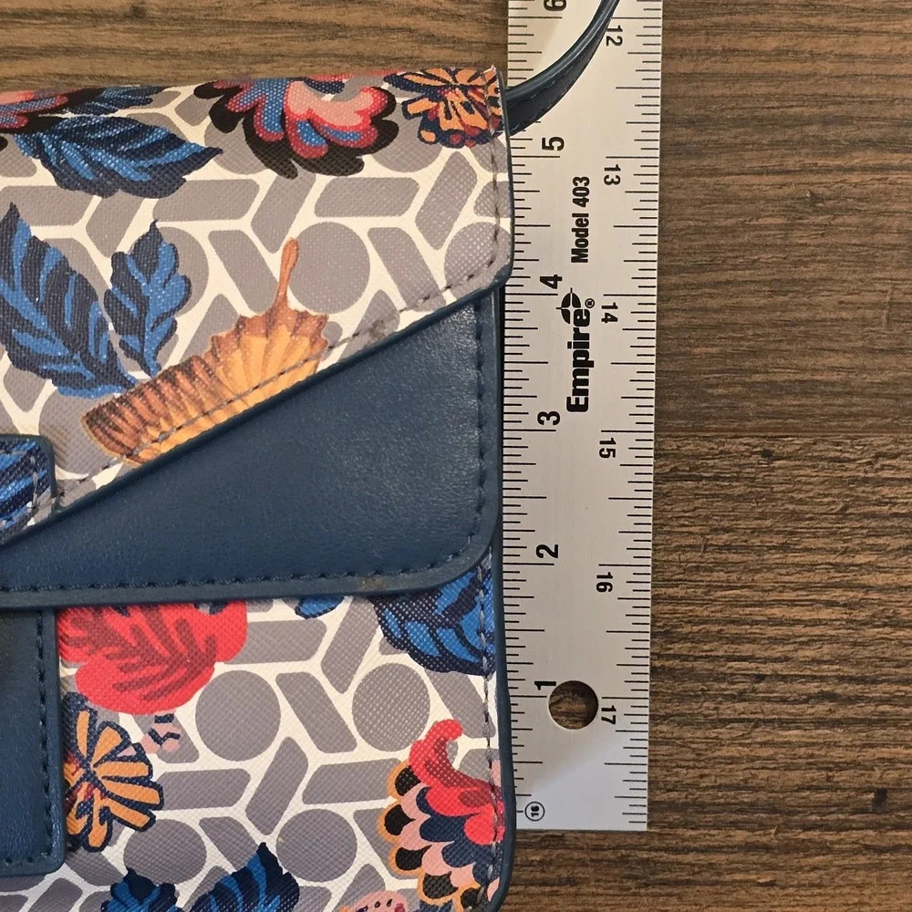 Anne Klein anne klein