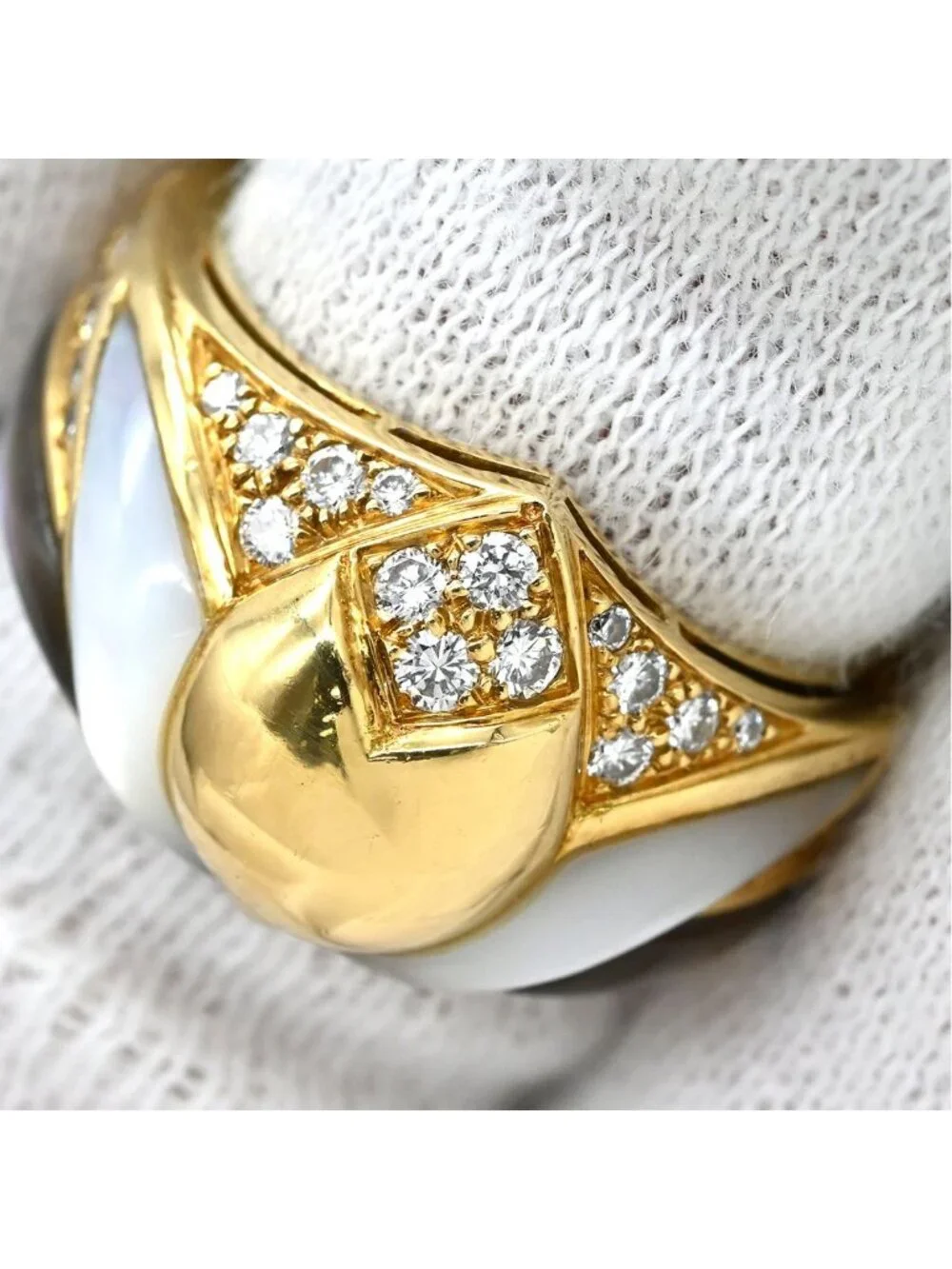 BVLGARI brand color