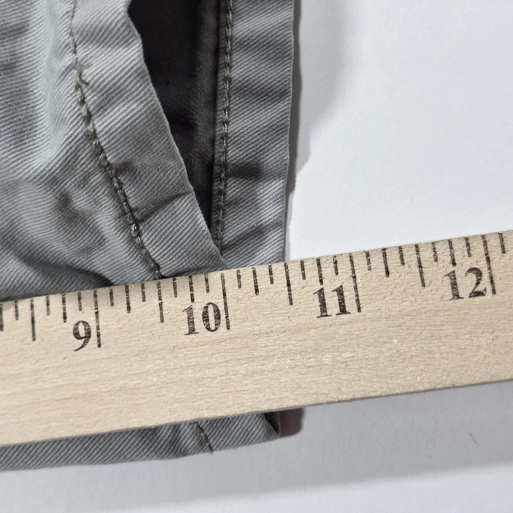 Levis Cargo Shorts Mens 33 Gray Canvas 100% Cotton Utility Pockets Casual Summer