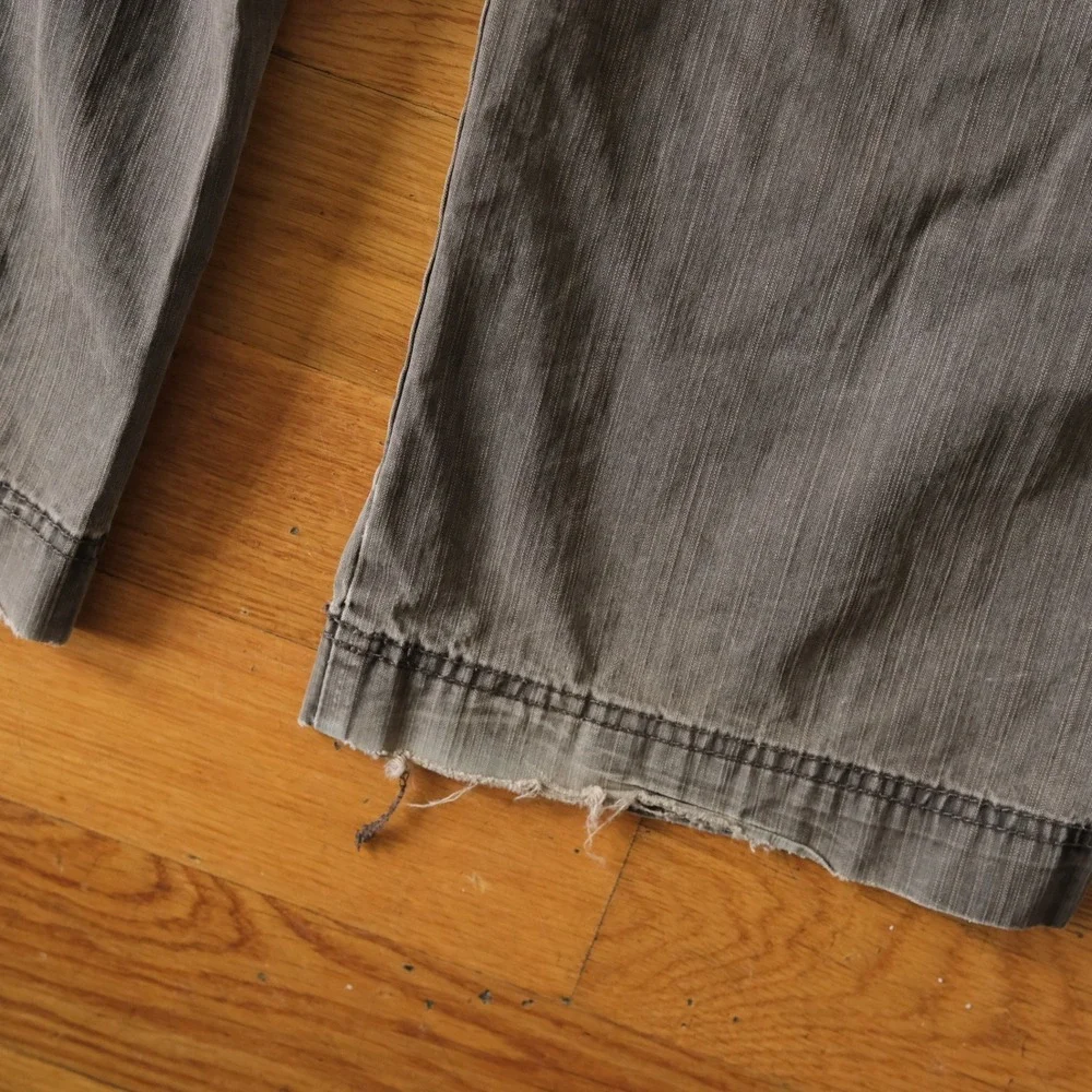Dockers these cargo