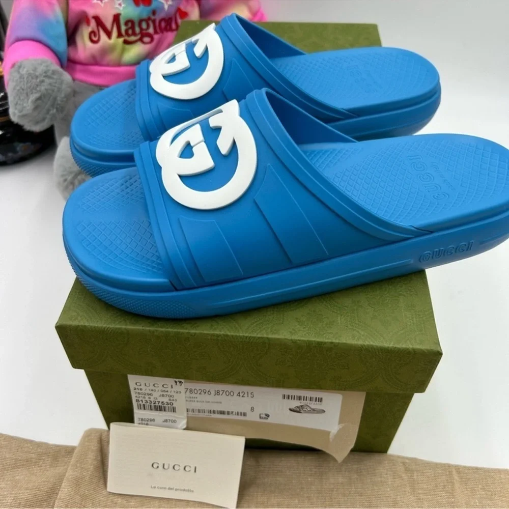 Men’s Gucci interlocking G rubber pool slide size 8, made in Italy