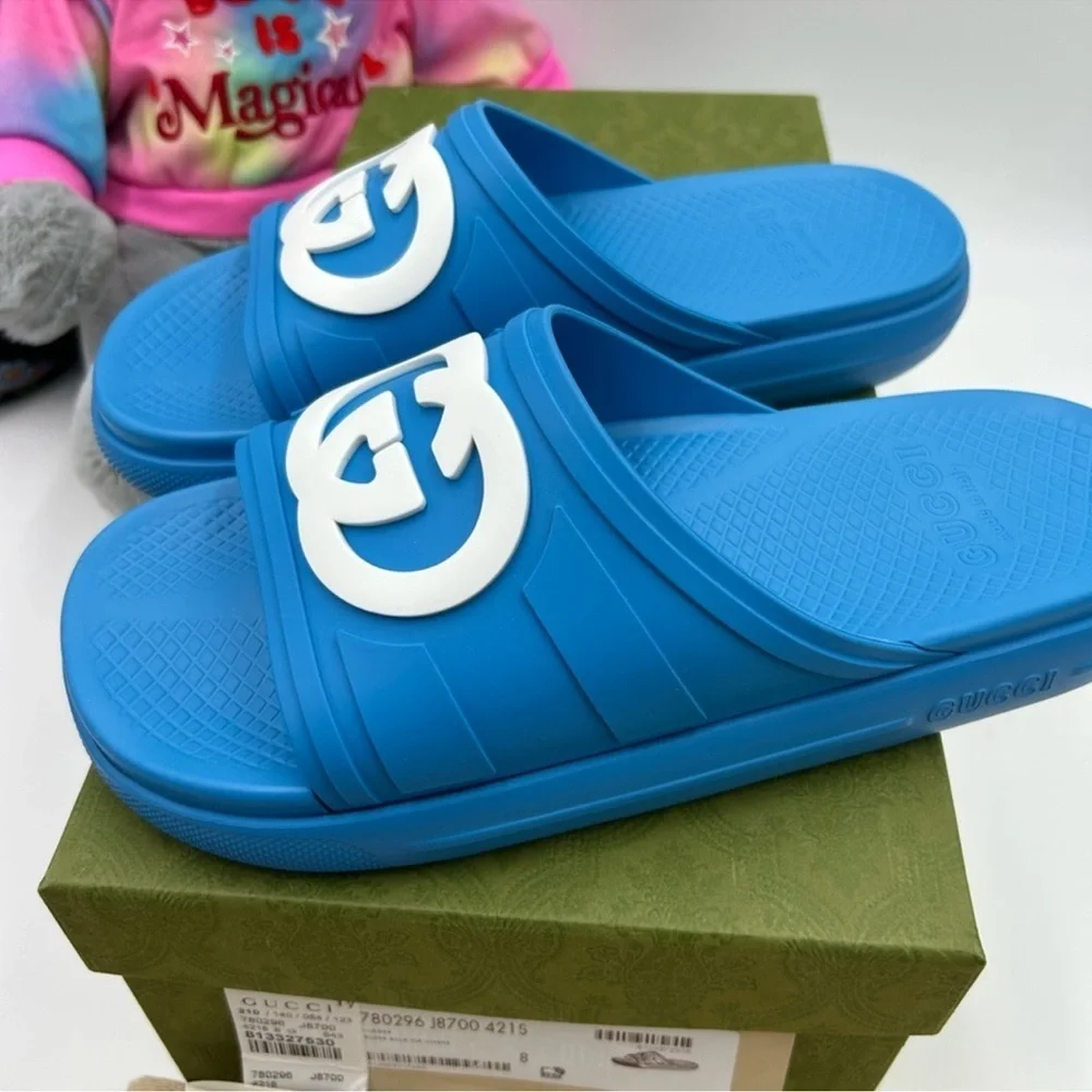 Men’s Gucci interlocking G rubber pool slide size 8, made in Italy