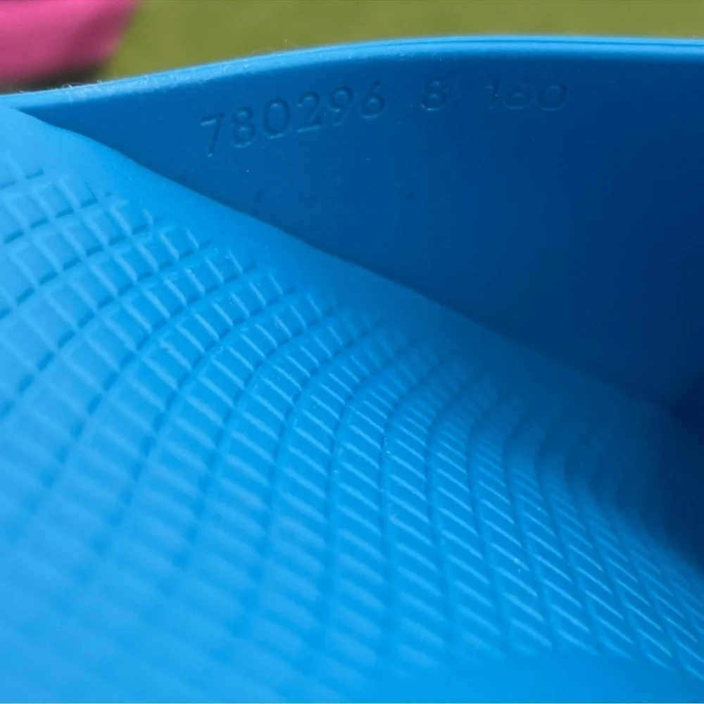 Men’s Gucci interlocking G rubber pool slide size 8, made in Italy