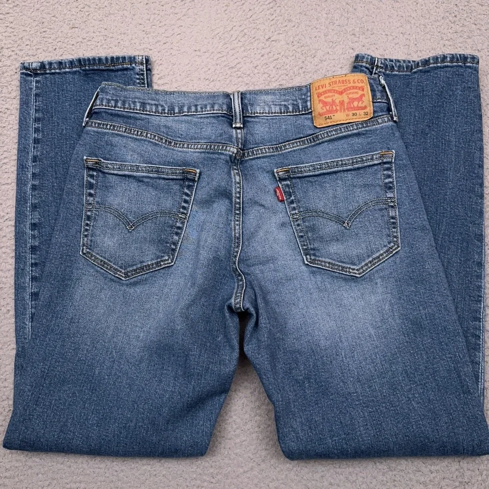 Levis good pre