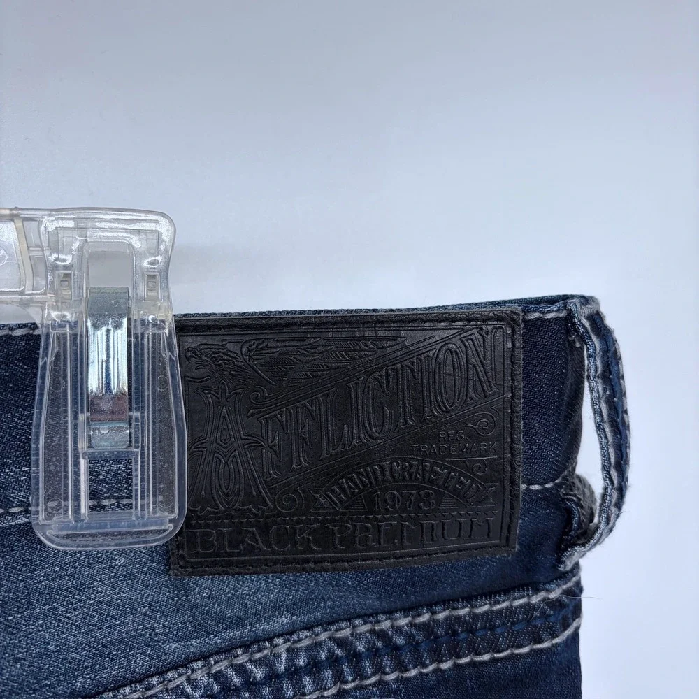 Affliction size 34