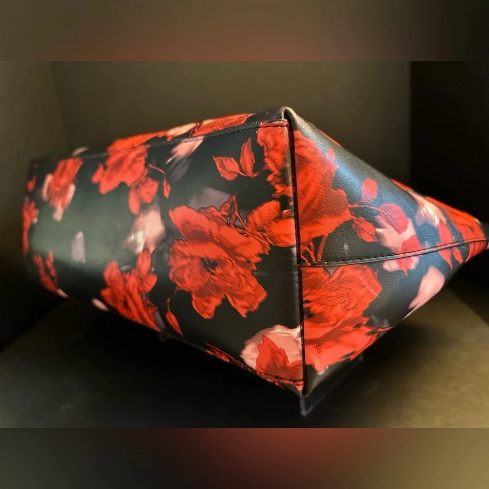 Victorias Secret Limited Edition 2019 Large Red Floral Tote