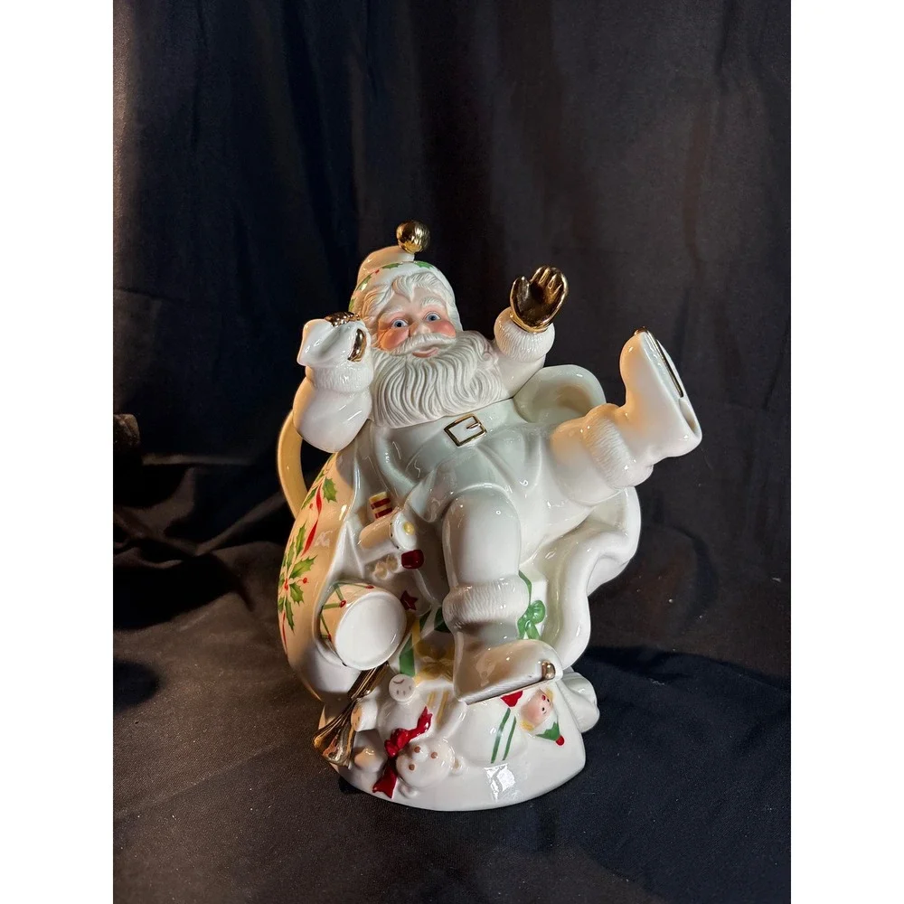 Lenox Holiday Santa Collection Teapot‎ Ivory Fine China Gold Accents Holly Berry