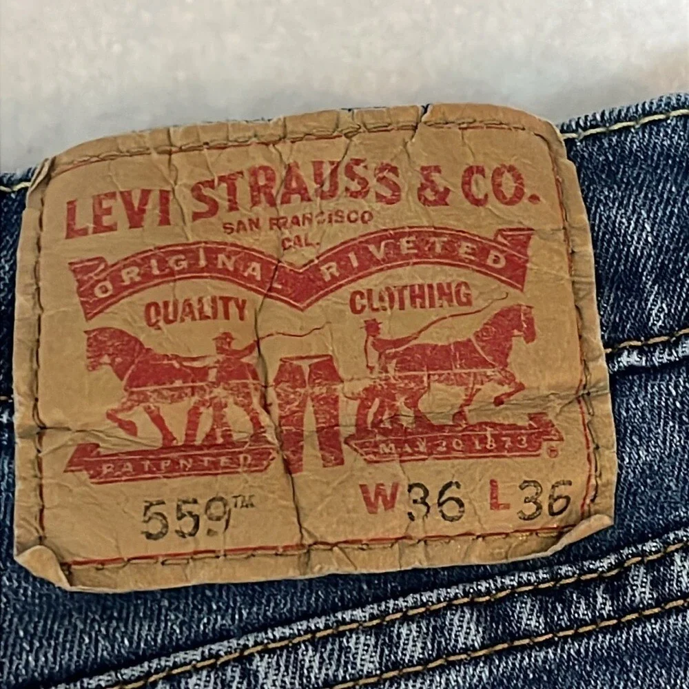 Levis levi 559