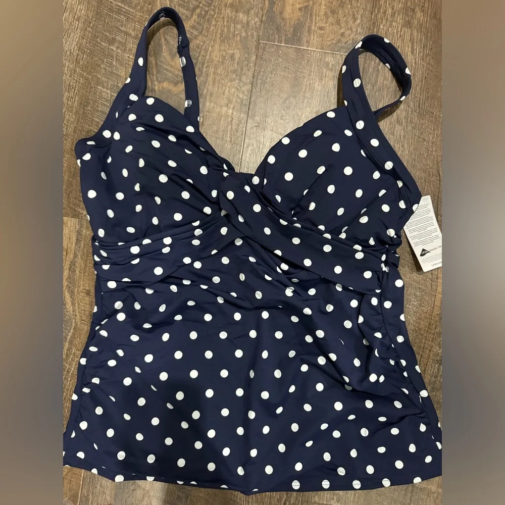 Lands End flattering just