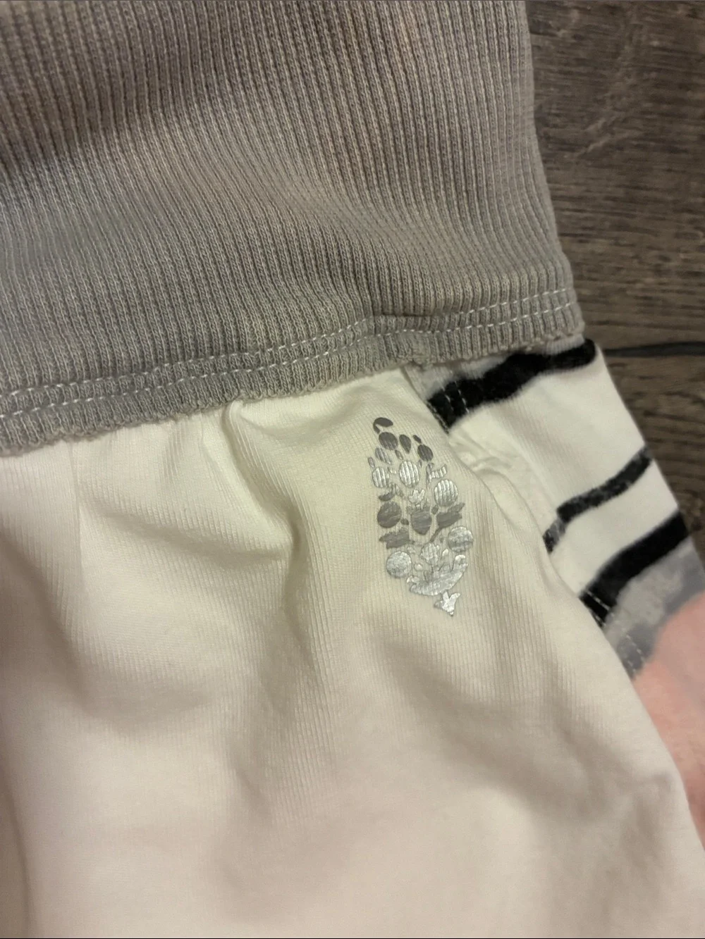 Hot Shot Harem Printed Shorts - Size: Large