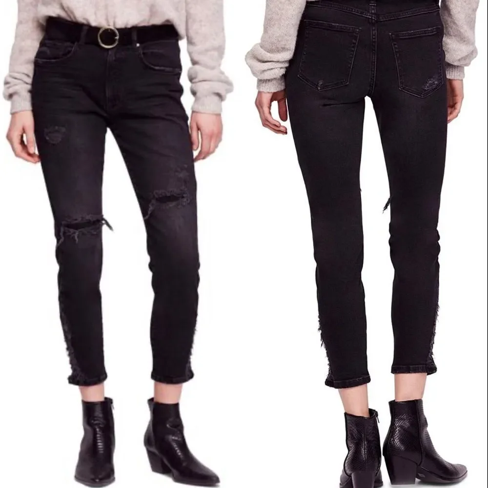 NWT‎ free people super distressed skinny ankle jean